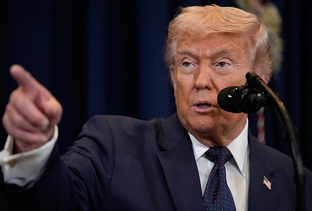 V Íránu už prakticky není na co útočit, válka skončí, až budu chtít, řekl Trump