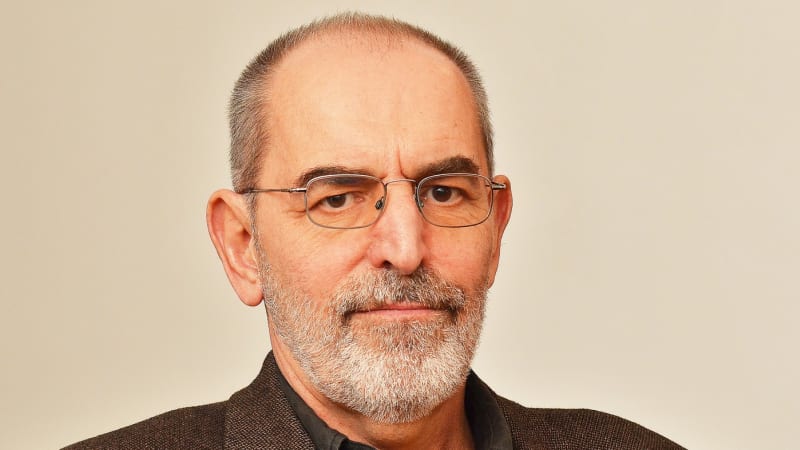 Ať se diletanti necpou na Hrad, řekl Šmoldas. Popsal, jak mu transplantace ovlivnila život