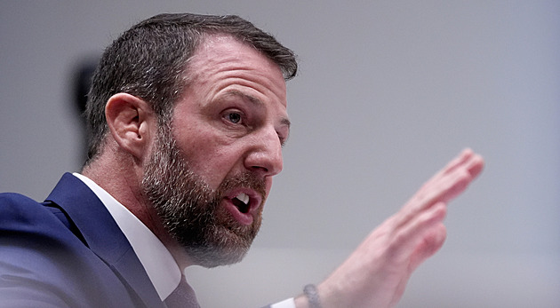 Senát USA schválil nástupce Noemové. Bývalý MMA bojovník chce zmírnit zásahy ICE