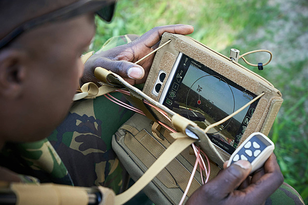 Drony do každé bojové jednotky, hlásí Nizozemsko a nabírá přes tisíc operátorů