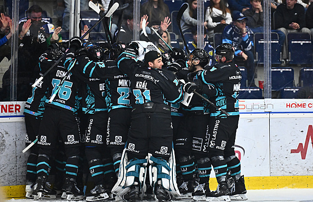 Liberec - K. Vary 0:1P. Hosté jsou poprvé od roku 2009 v semifinále, rozhodl Černoch