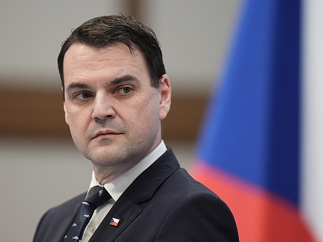 Hnutí Duha hrozí žalobou za nařčení z terorismu. Potrefená husa, míní Macinka