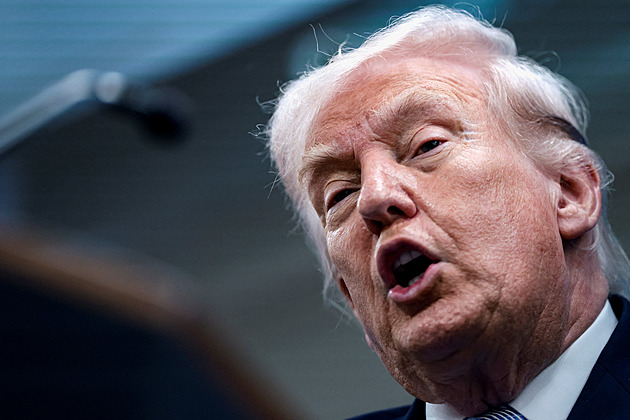 Dokud nebude skutečná mírová dohoda, zůstane naše armáda u Íránu, uvedl Trump