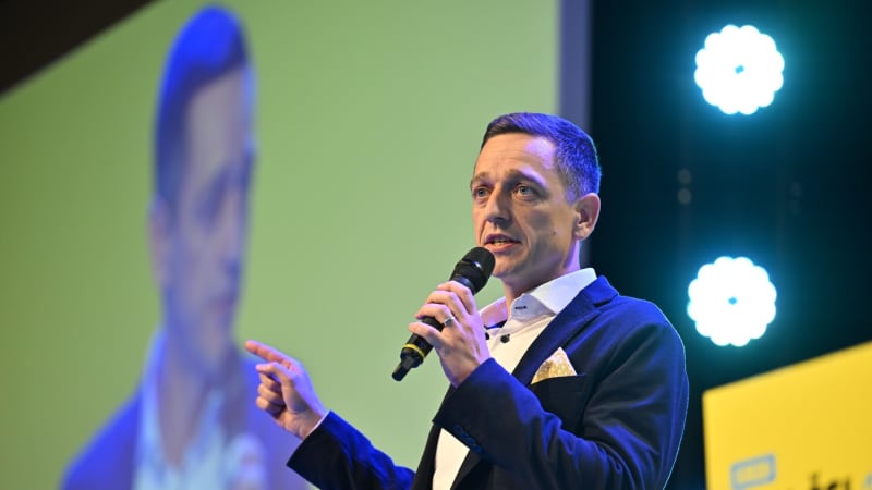 Nový šéf lidovců: Děláme tlustou čáru. Už žádné moralizování ani „kam vítr, tam plášť“