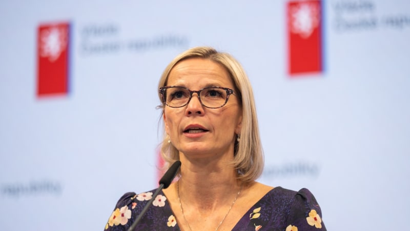 Ministryně Mrázová musela zadržovat slzy. Otevřeně hovořila o těžkém období s dětmi a bydlení