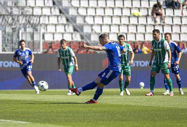 Sigma se na postup nadřela, rozhodlo až prodloužení. Hapal: Musíme být přesnější