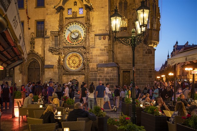 Jak utrácejí turisté v Česku. Vedou Irové, Němci mají nejvíc transakcí, říká průzkum