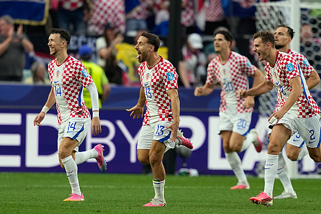 Chorvatsko - Ghana 2:1, druhé místo pro Evropany, postup ale slaví obě země