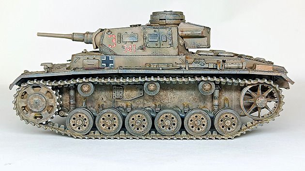 Když vedro, tak saharské. Zapoťte se s modelem tanku PzKpfW III Ausf. J.