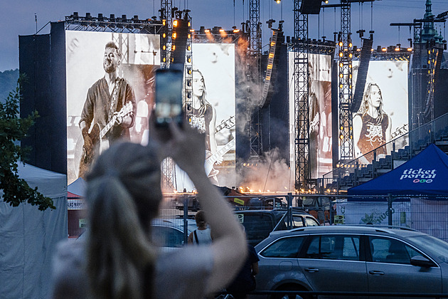 Zpívá o nás, na nic si nehraje. Fanoušci si užívali koncert Marka Ztraceného