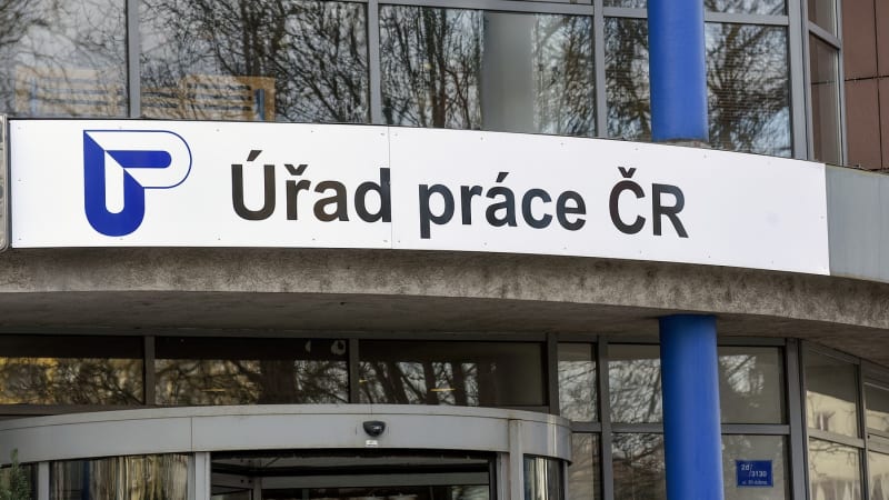 Nezaměstnanost v Česku během léta vzrostla: Statistiky ukazují, kde je lidí bez práce nejvíce