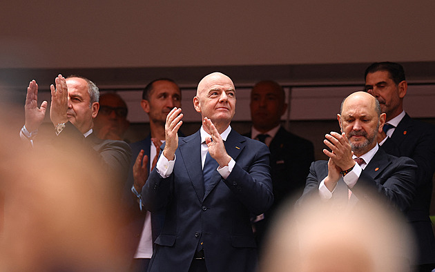 Odpůrci Infantina chtějí vyvolat hlasování o nedůvěře. Bylo by první v historii