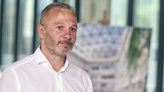 Developer Morávek zůstává v nemocnici i měsíc po nehodě. Zotavování potrvá