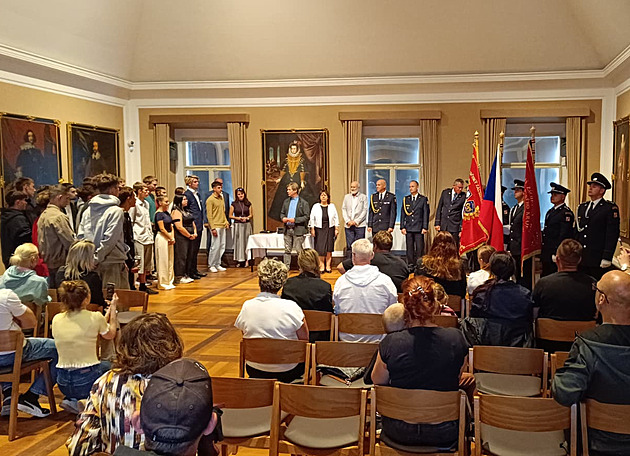 Kariéra u hasičů láká i dívky, na škole v Chebu se na ni připravují dvě