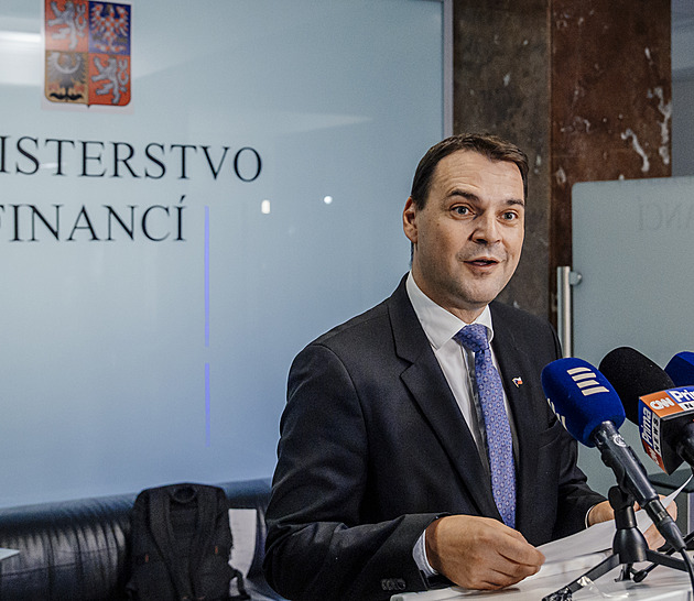 Macinka hájil upravený rozpočet. Jste poslušný mopslík Babiše, řekl mu Kupka
