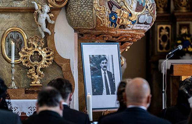 V Divišově se konala mše za Filipa Sternberga, majitele hradu Český Šternberk
