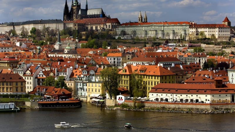 Praha budoucnosti? Politici chtějí okruh či filharmonii. Řekli, co je na městě nejvíc štve