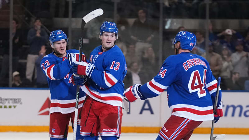 Bitvu o New York ovládli Rangers. Ostrovany sestřelil hattrickem skvělý Lafrenière