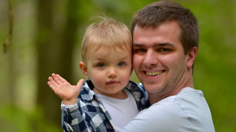 Dva malí chlapci přišli o tatínka, manželka o životní oporu. Šimon zemřel při nehodě na D1
